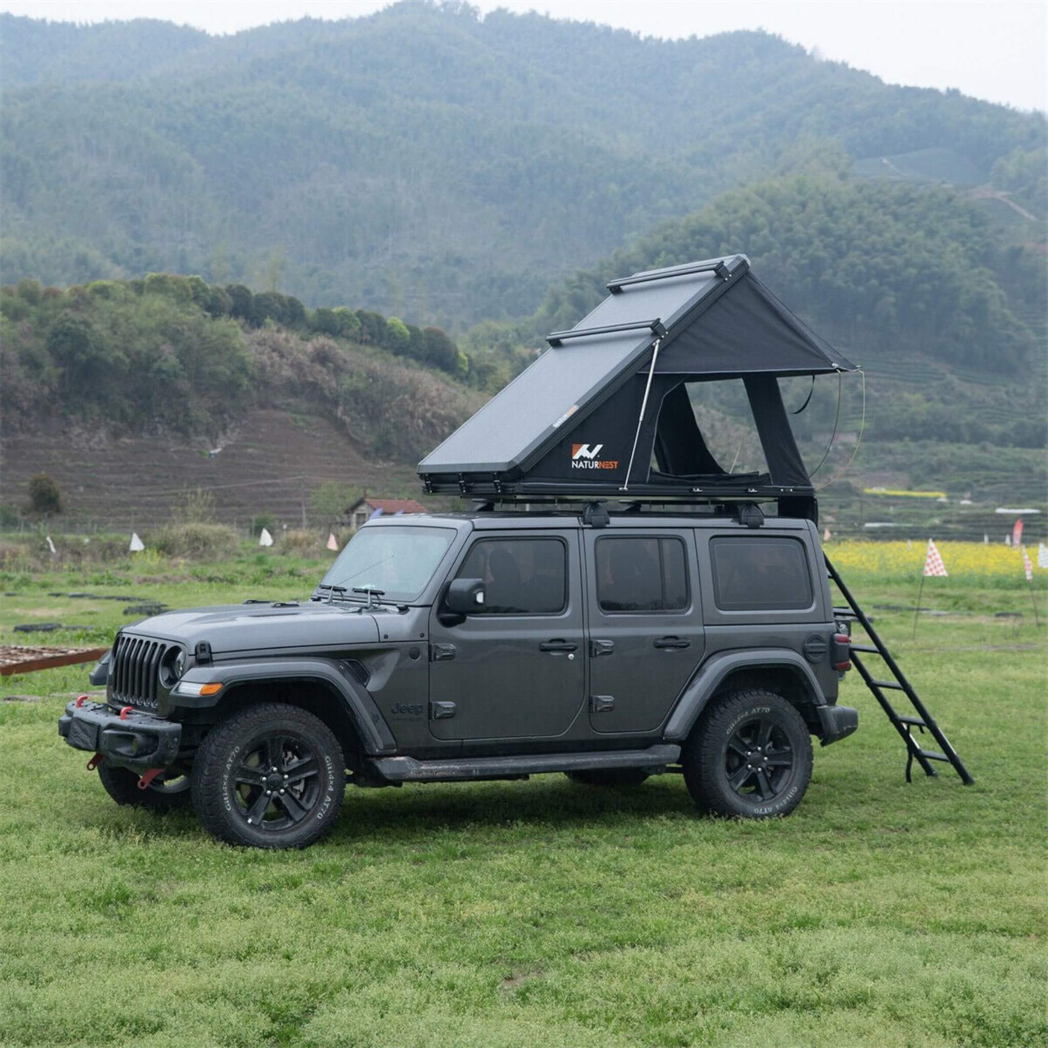 Large 2-3 Person Outdoor Waterproof Car SUV Rooftop Camping Hiking Tent, 83" (SAK51867)