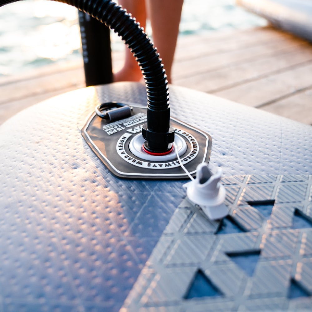 Aqua Marina Glow BT-24GL All Around ISUP With Ambient Light System And Safety Leash, 10FT (SAK48269)