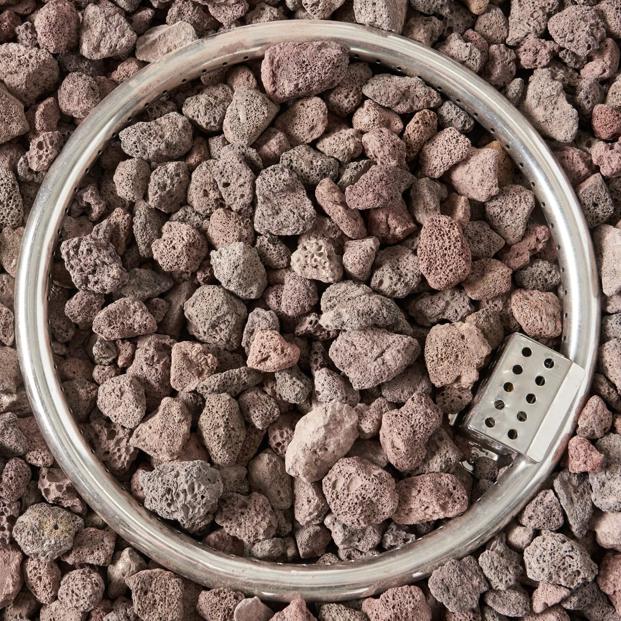 Modern 32" 40K BTU Round Iron Propane Fire Pit (SAK29102)