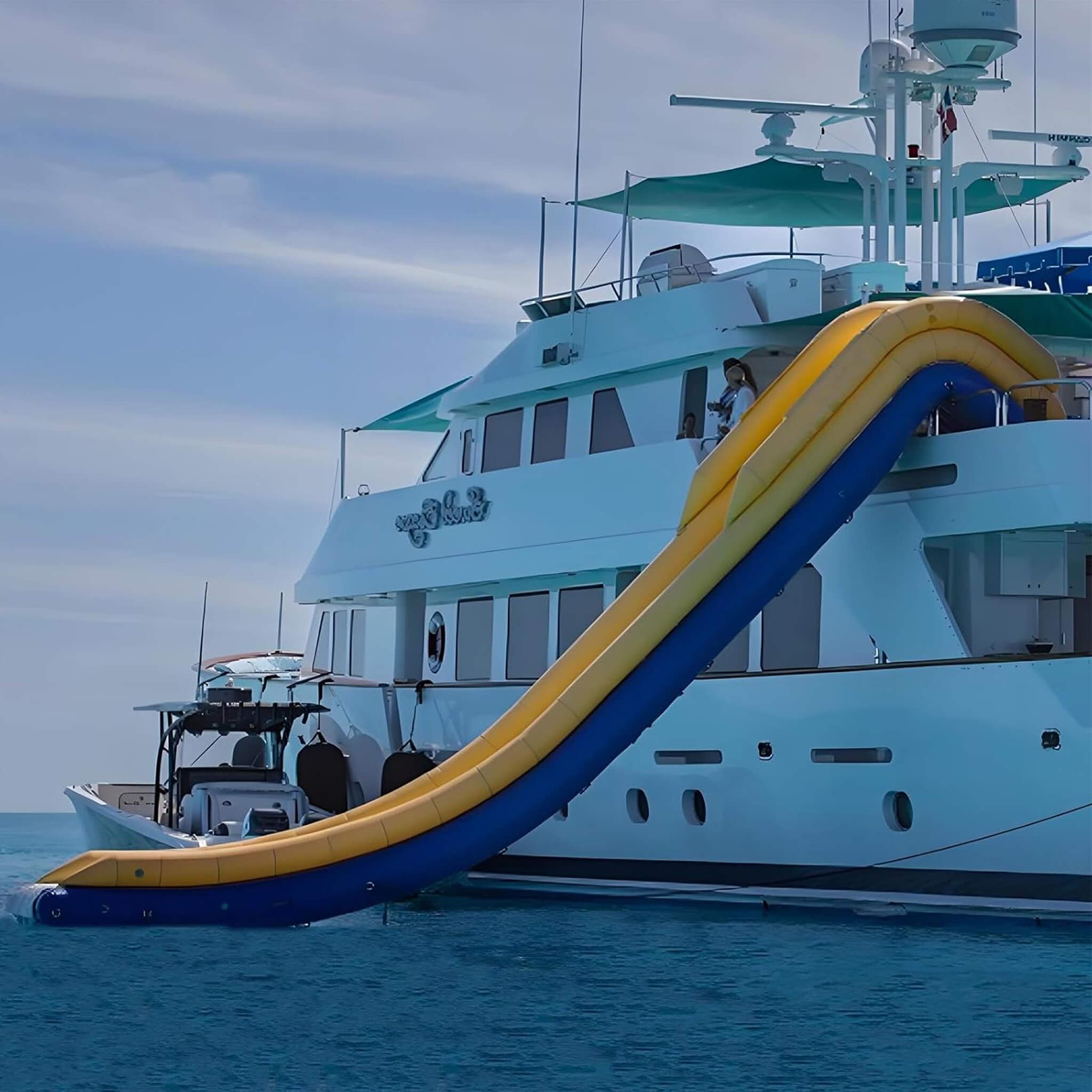 Premium Inflatable Heavy Duty Yacht Slide With Air Pump And Protection Net (SAK18295)
