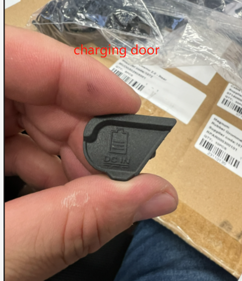 Magnum Bikes charging door - PF 350/500/T,Cosmo 2.0 23110177