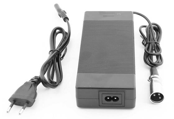 Scoot Motion 48 V / 2.0 A lead battery charger (for Monster or SXT model)